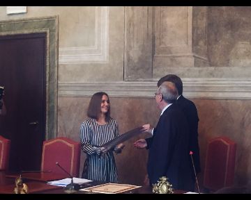 Emma Simi, studentessa UniSR, premiata tra i giovani donatori a Palazzo Marino