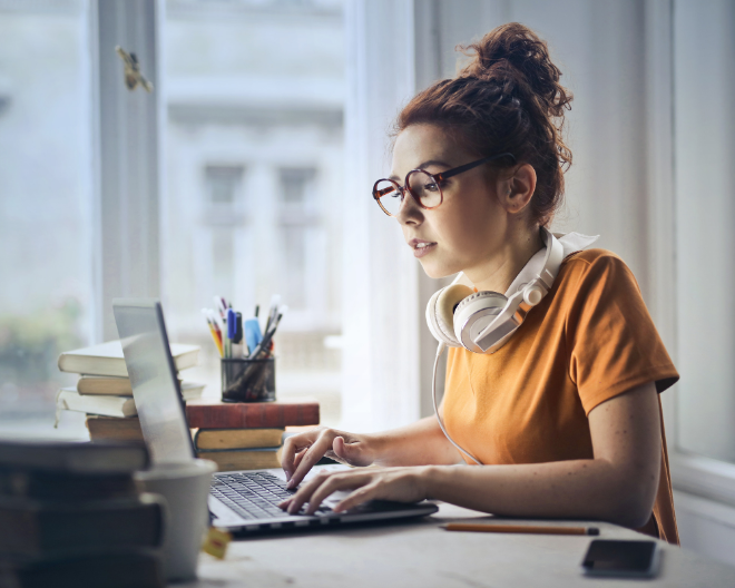 #istayhome... in front of the screen: the effect of smartphone and PC on our sight